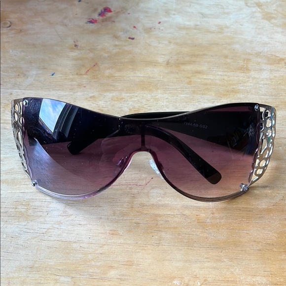 Stylish Black and Silver Sunglasses